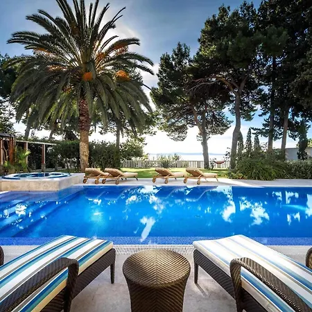 Exclusive Seafront 5 Bedrooms Mestro Outdoor Pool Magical Sea Views Villa *