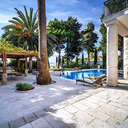Exclusive Seafront 5 Bedrooms Mestro Outdoor Pool Magical Sea Views