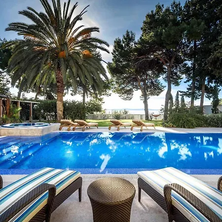 Exclusive Seafront 5 Bedrooms Mestro Outdoor Pool Magical Sea Views Villa