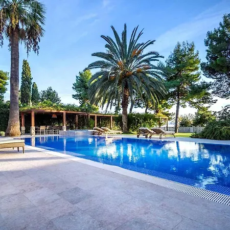 Exclusive Seafront 5 Bedrooms Mestro Outdoor Pool Magical Sea Views * Split