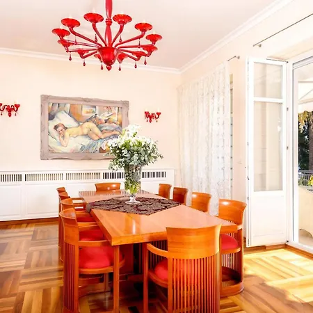 Exclusive Seafront 5 Bedrooms Mestro Outdoor Pool Magical Sea Views Split